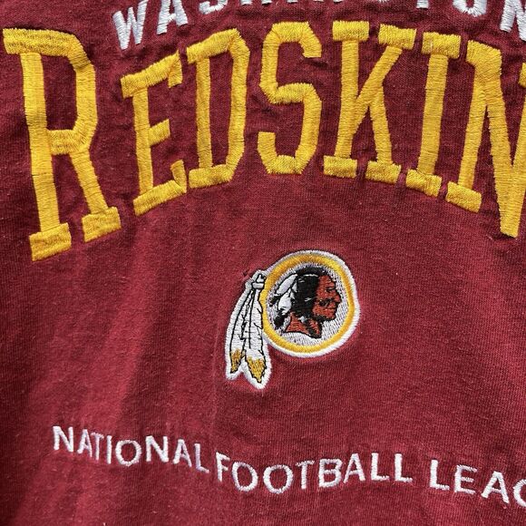 NUTMEG x LEE SPORTS VINTAGE 90s Washington Redskins Embroidered Logo Tee- Large - Picture 3 of 10